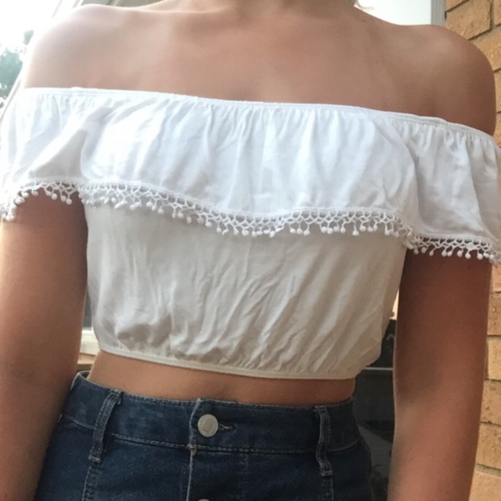 PACSUN WHITE OFF THE SHOULDER CROP TOP